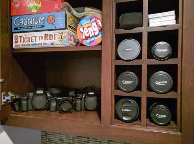 Organizzare gli obiettivi della fotocamera con il portavino