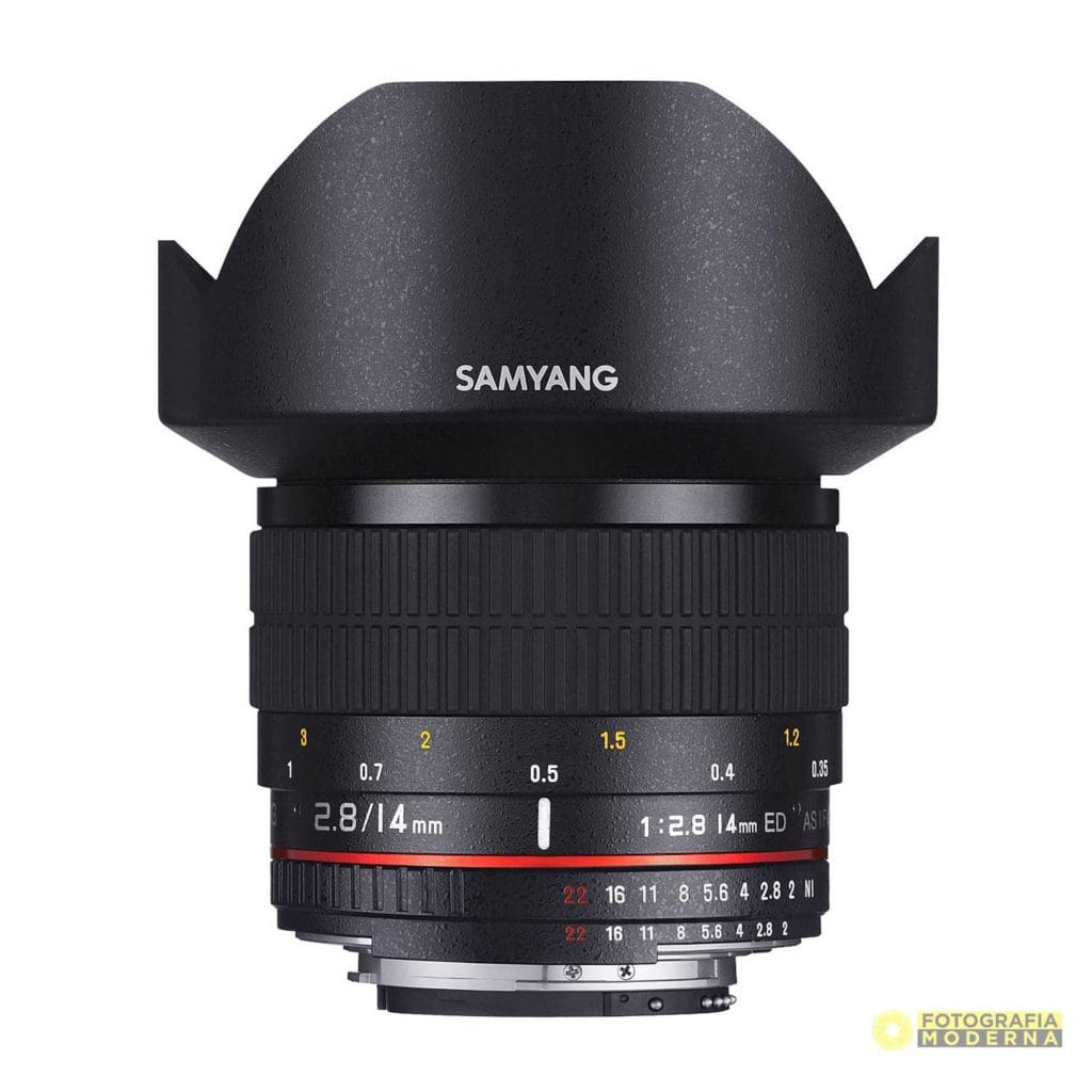 Samyang 14mm f/2.8