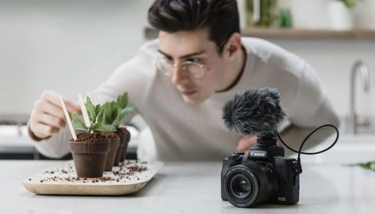 Caratteristiche della nuova Canon M50 Mark II
