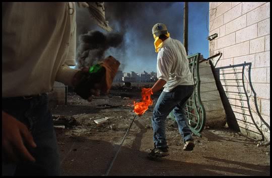 West Bank 2000 Palestinians fighting the Israeli army min