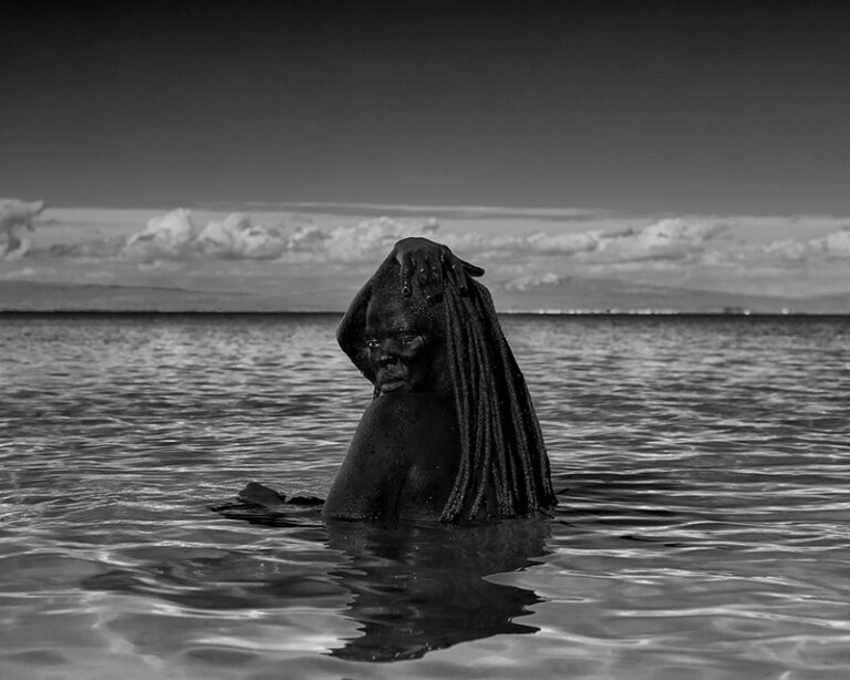 Zanele_Muholi_Manzi-fotografia-sociale-lgtbq-sud-africa-768x614