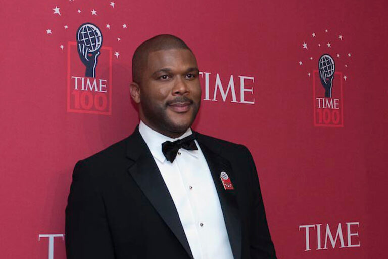 Tyler Perry per colpa di Sora ferma il suo studio cinematografico da 800MLN