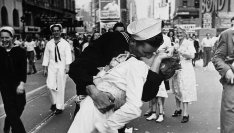 Il Bacio a Times Square – Alfred Eisenstaedt