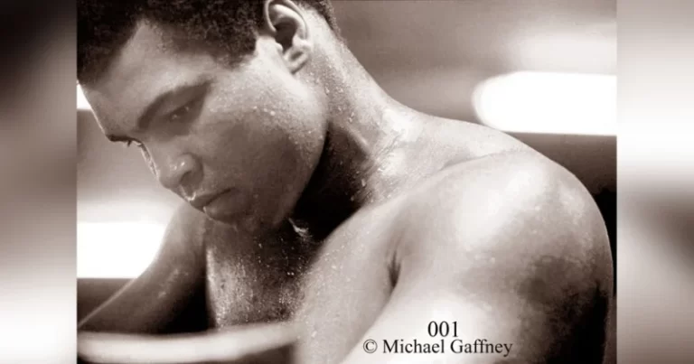 Muhammad Ali, la palestra della Fifth Street, Miami Beach, 1978 | Foto di Michael Gaffney