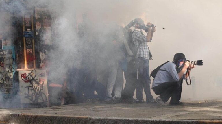 giornalisti turchia proteste