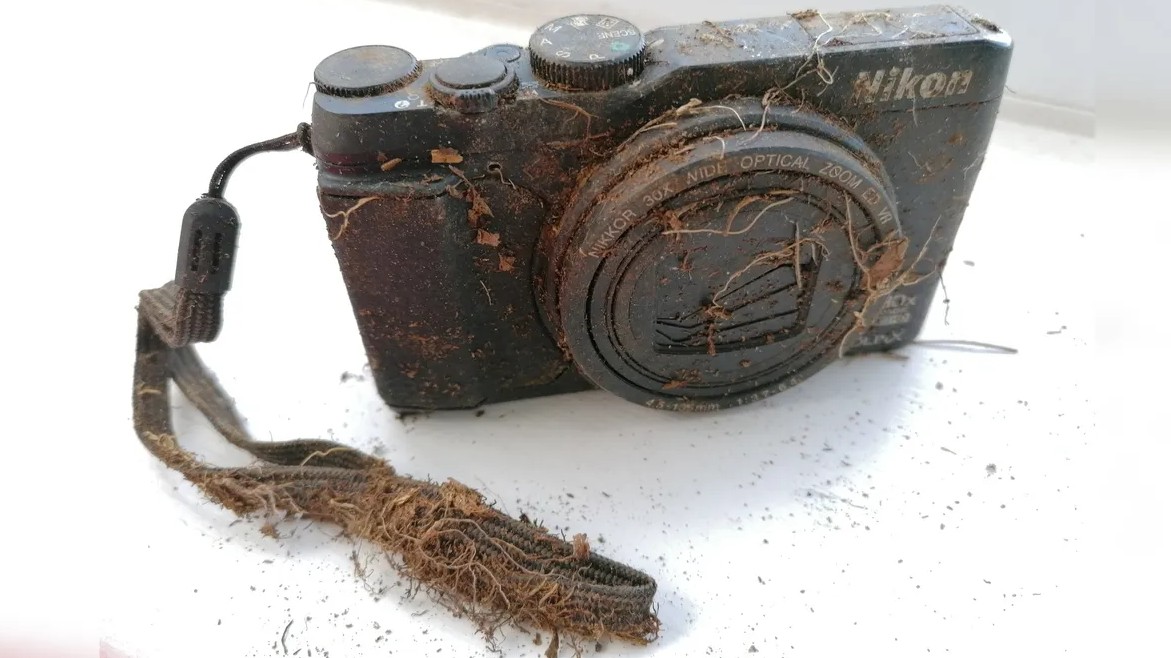 nikon coolpix 9900