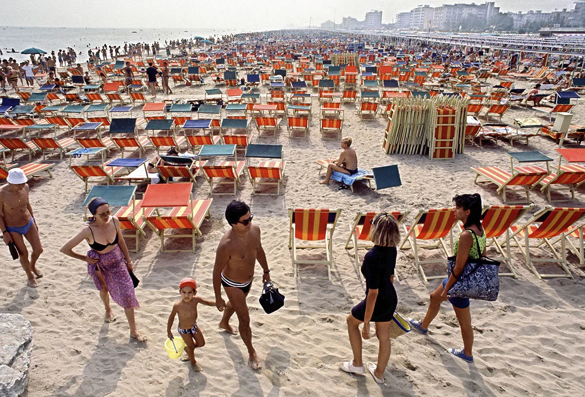 Mare Magnum di Ferdinando-Scianna-Riccione-1989