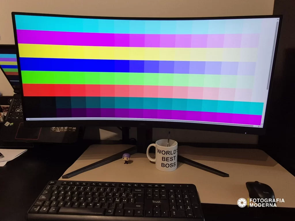 test dei colori AOC CU34G4Z
