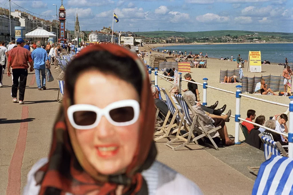 mare magnum, foto di martin parr