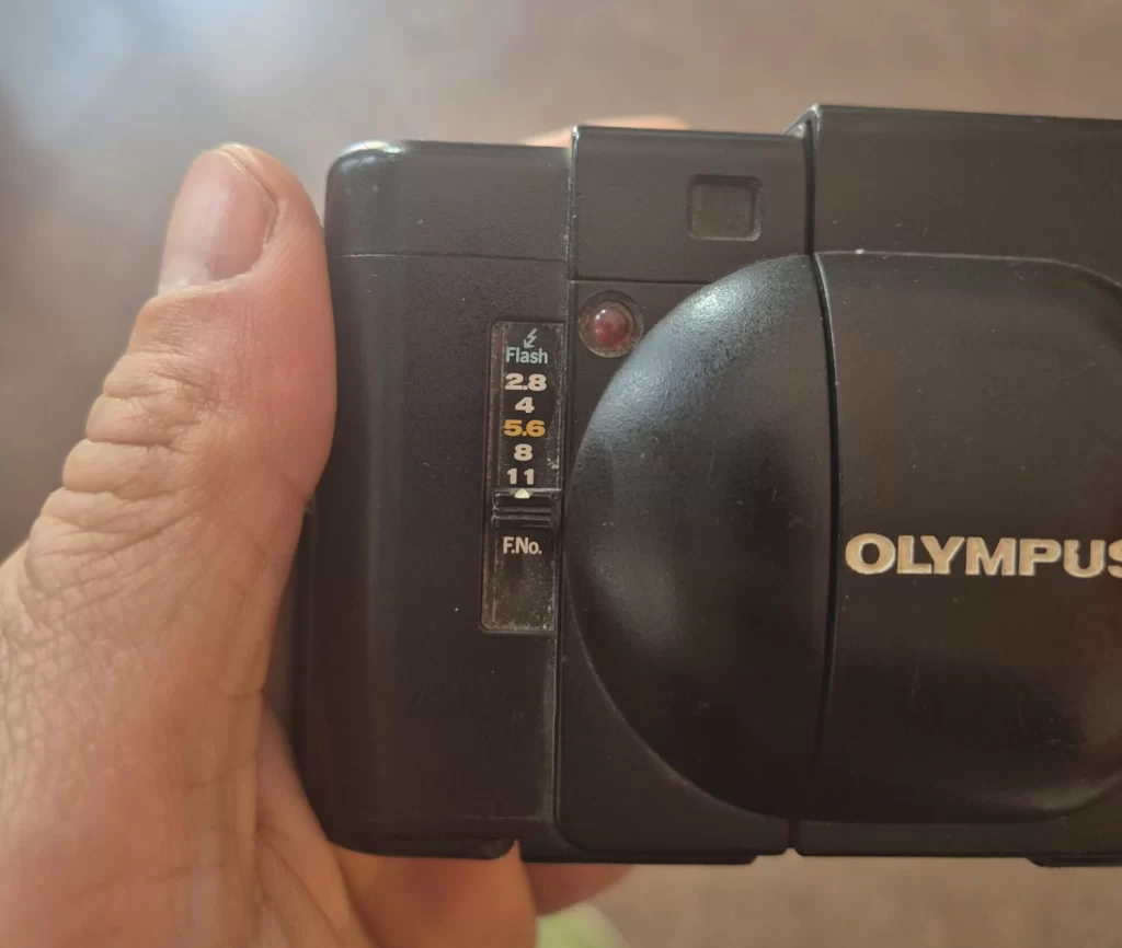 olympus xa flash