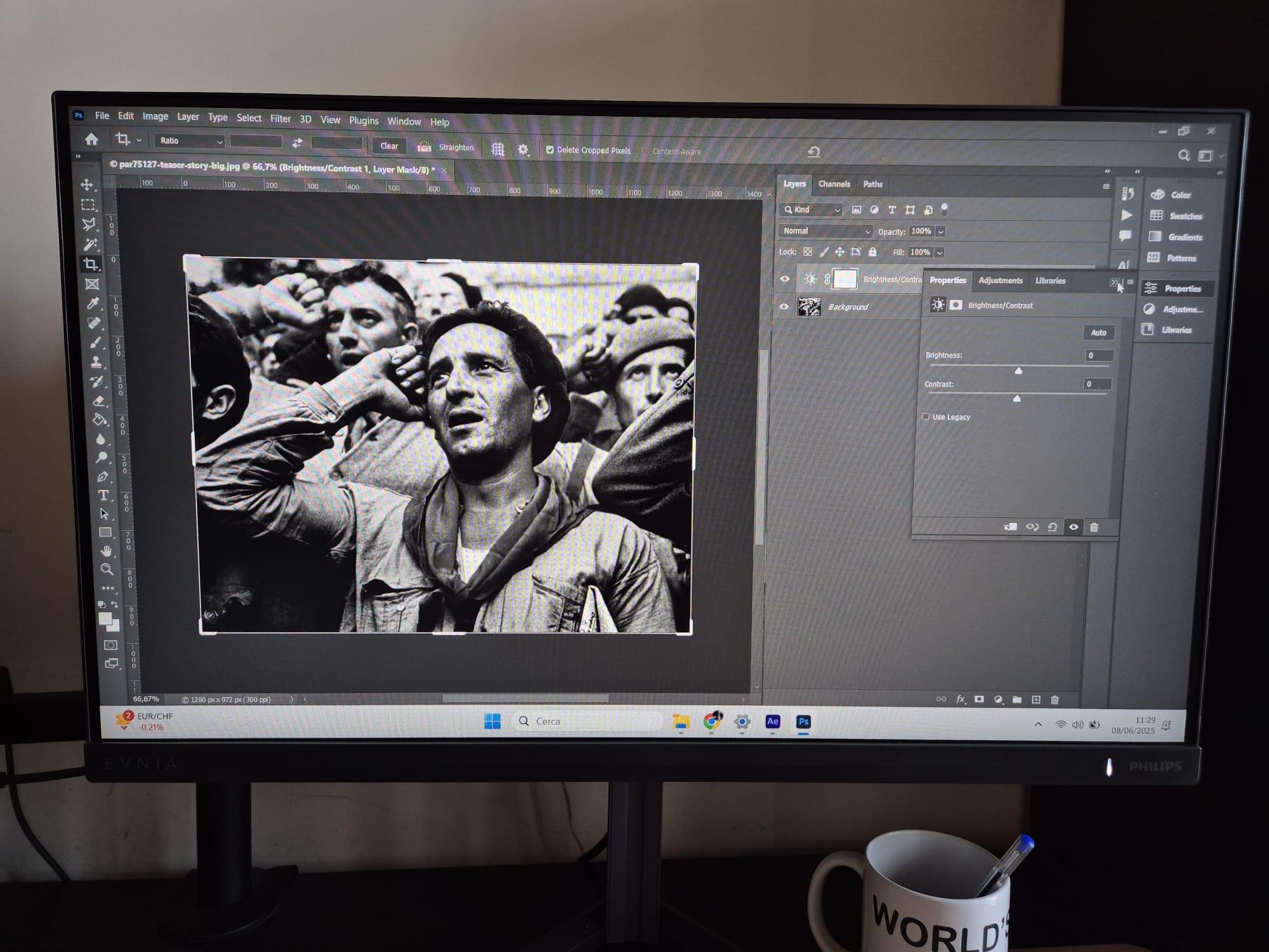 photoshop su Philips Evnia 25M2N5200U
