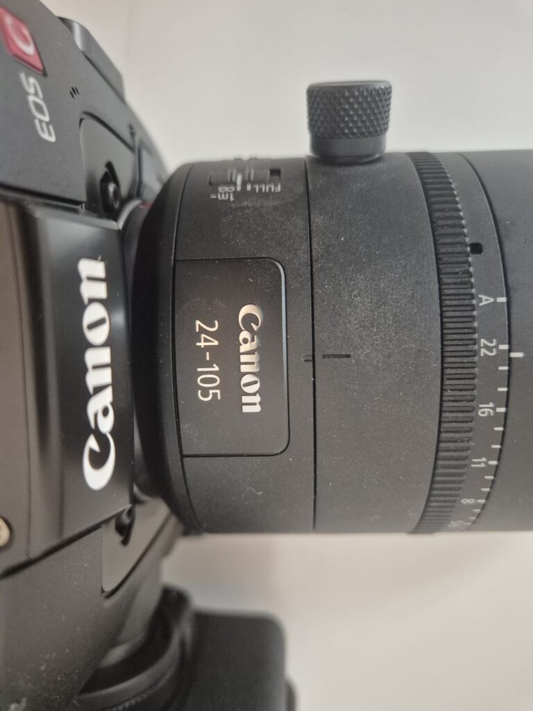 Canon RF 24-105mm f2.8 (2)