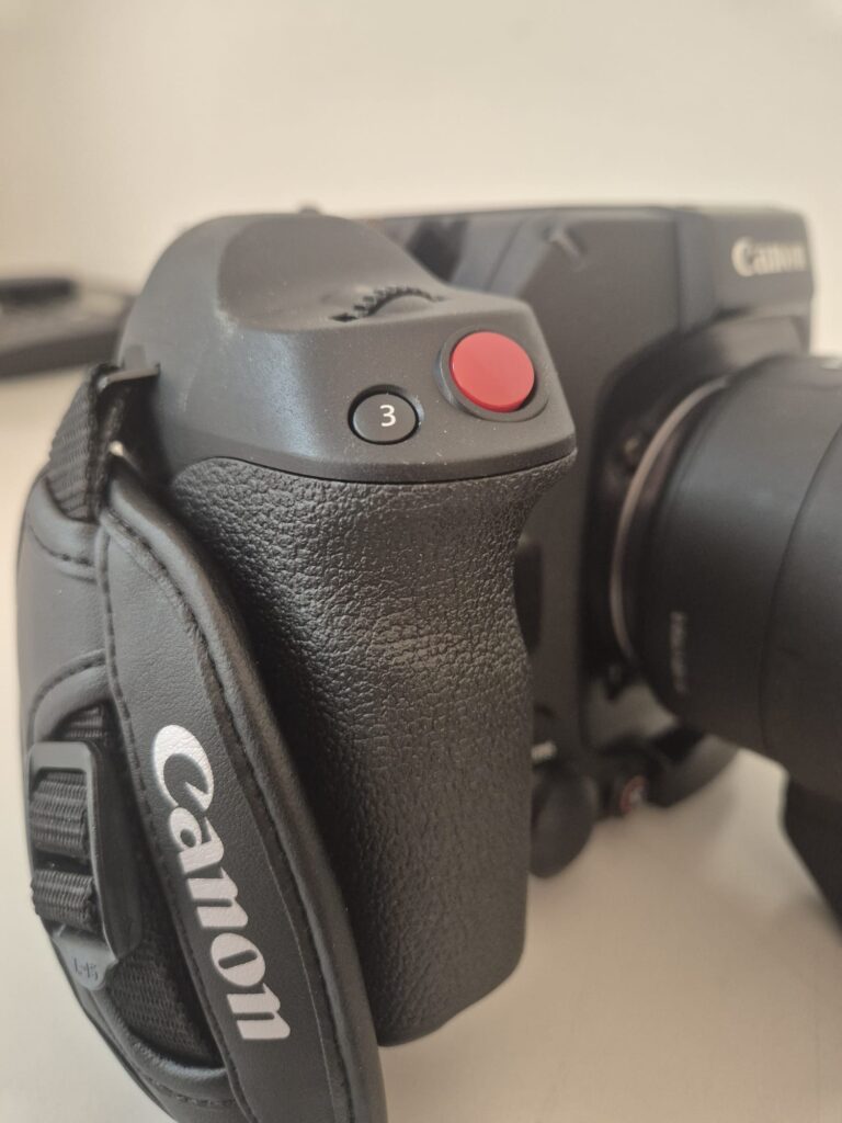 Recensione Canon EOS C400 4