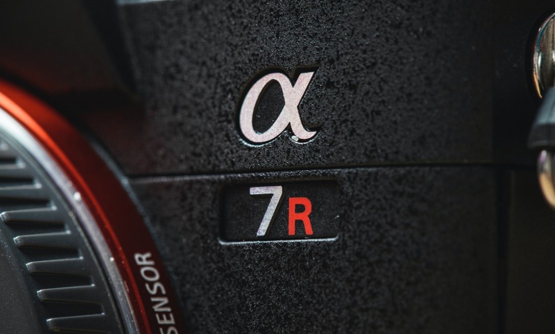 Sony A7R VI nuova fotocamera 67 megapixel 2026.
