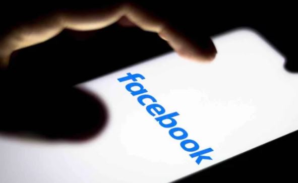 foto rubate su facebook